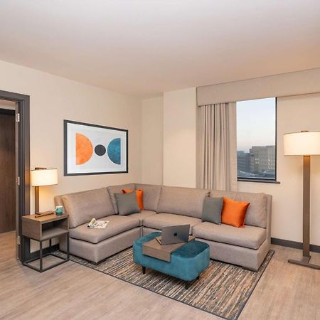 ホテル Hyatt House Leeds リーズ エクステリア 写真