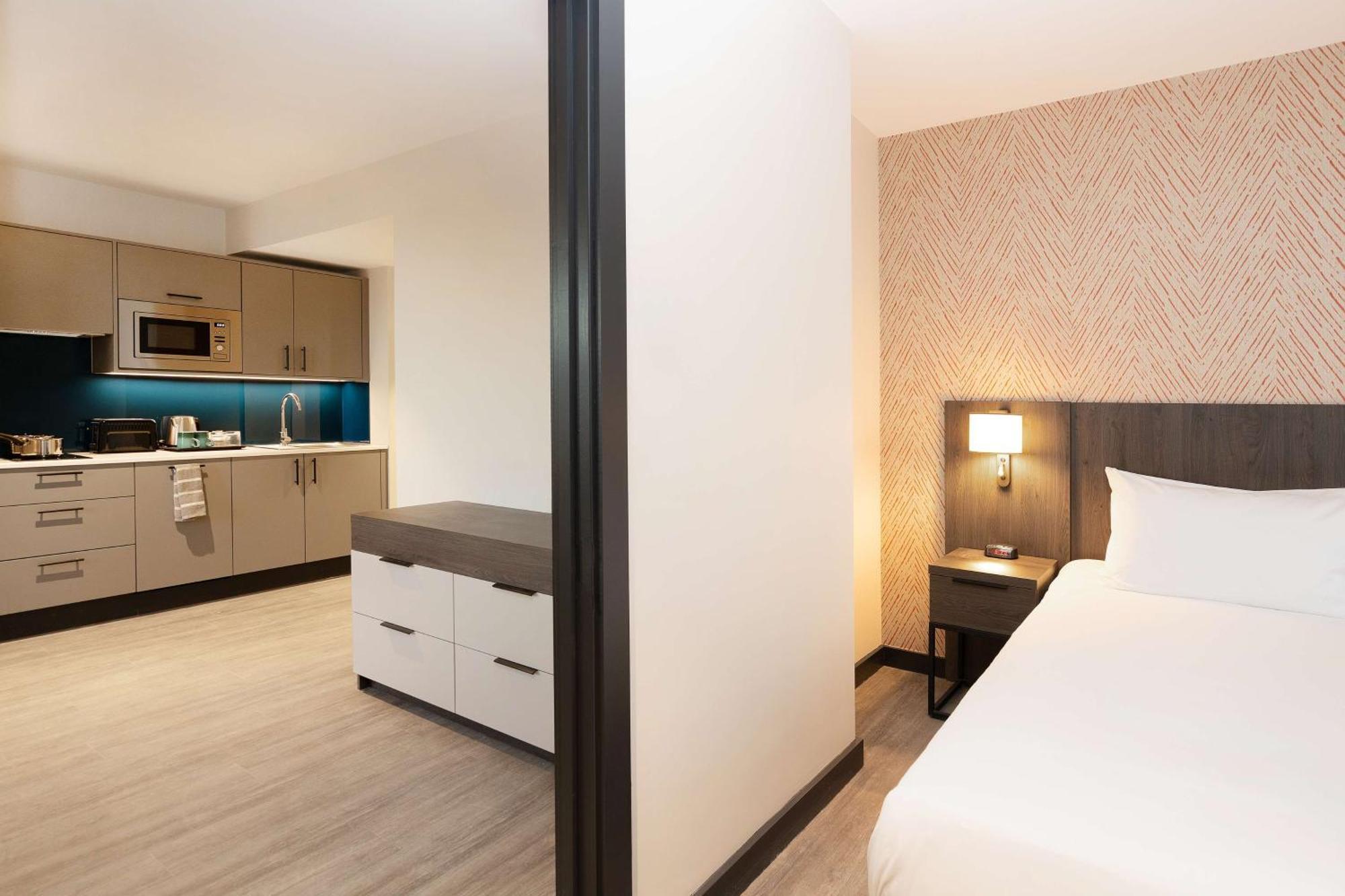 ホテル Hyatt House Leeds リーズ エクステリア 写真